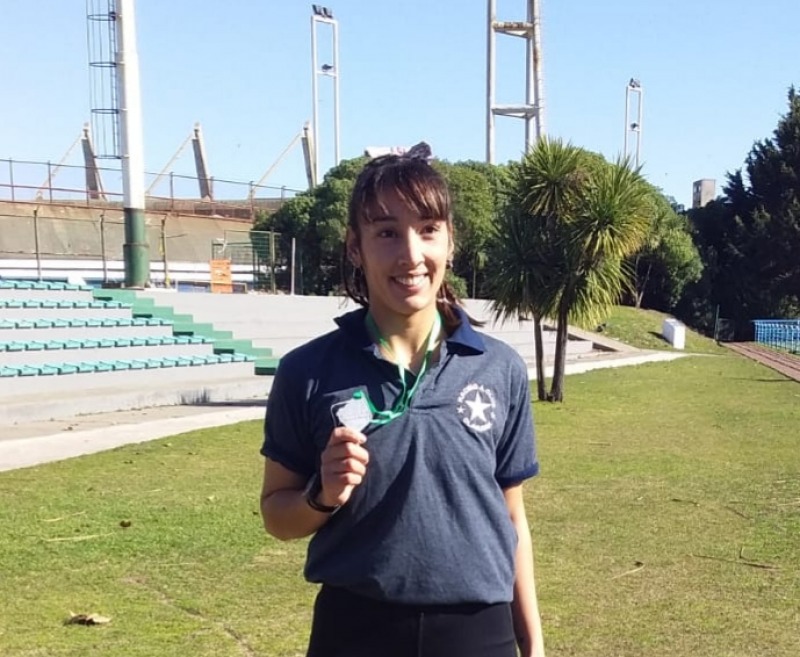 Florencia Acosta participar en el campeonato de atletismo